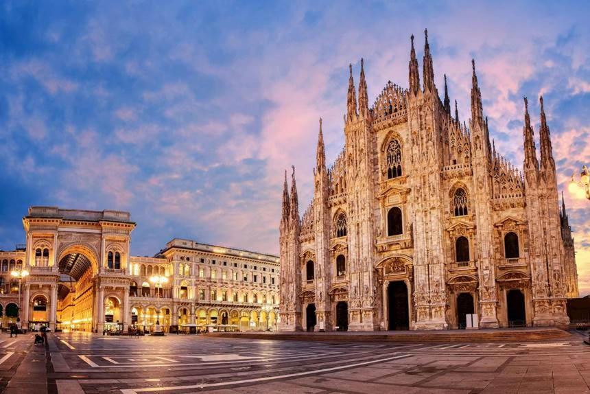 Duomo City Center - Petit Studio Milan Bagian luar foto